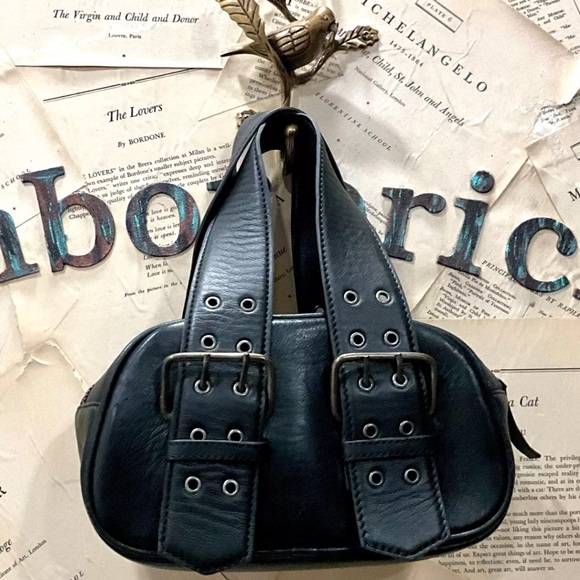 Free People Say Yes Bag Tote Handbag Small Oval Black Leather Buckles Zipper - Picture 3 of 8